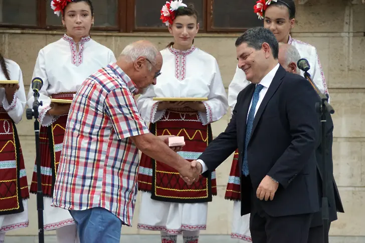 Община Левски получи отличието „ЗЛАТНА МОНЕТА КУЛТУРА”