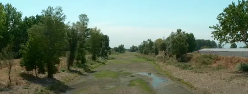 Река Стряма пресъхна напълно в голям участък край Пловдив