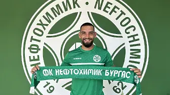 Венцислав Славов, играл в Шампионската лига е поредното попълнение на "Нефтохимик" 