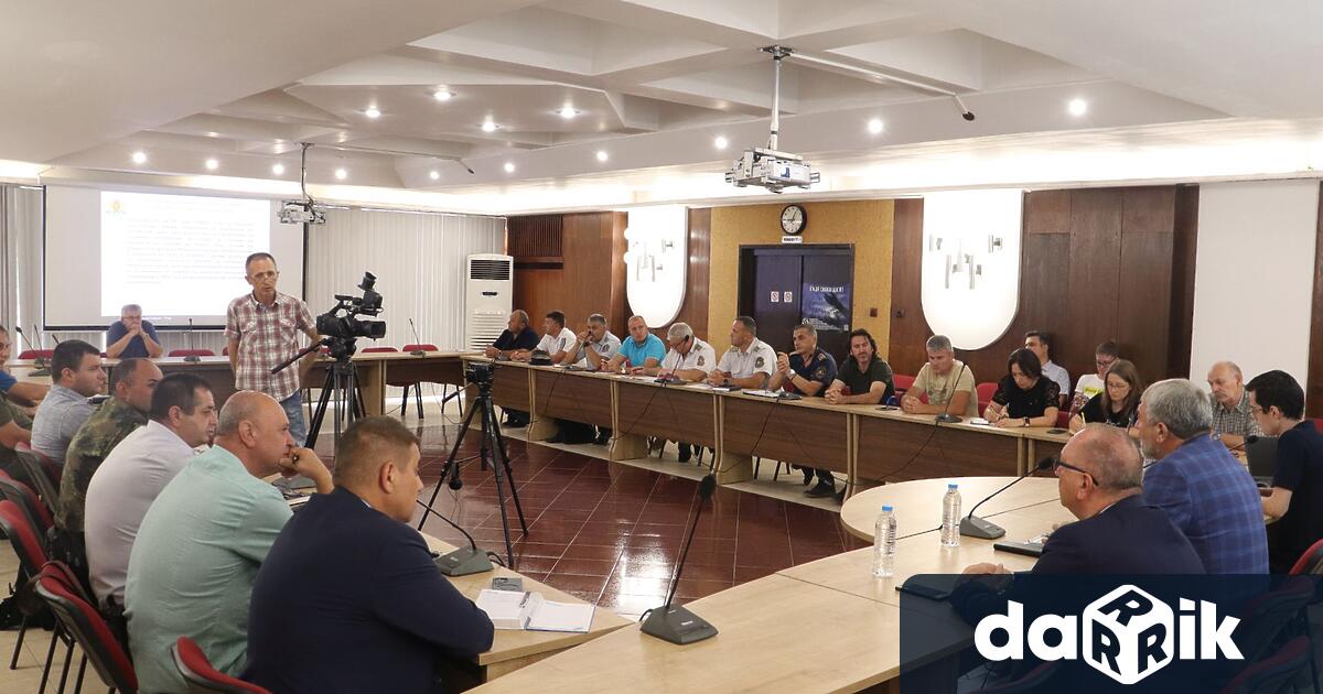 Екипите на Регионалната дирекция Пожарна безопасност и защита на населението