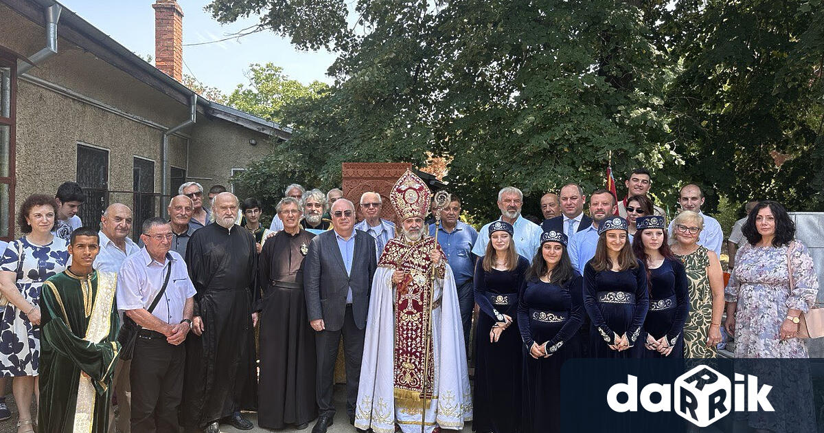 Днес в двора на Арменската църква в Русе бе извършена