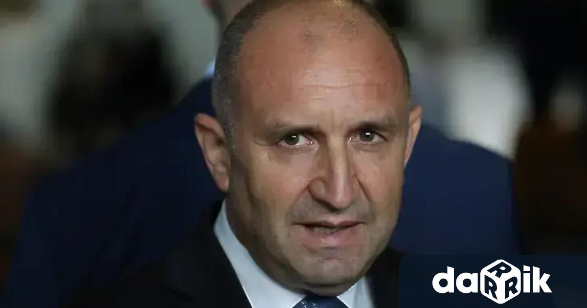 Не се меся във вътрешните дела на никоя партия така