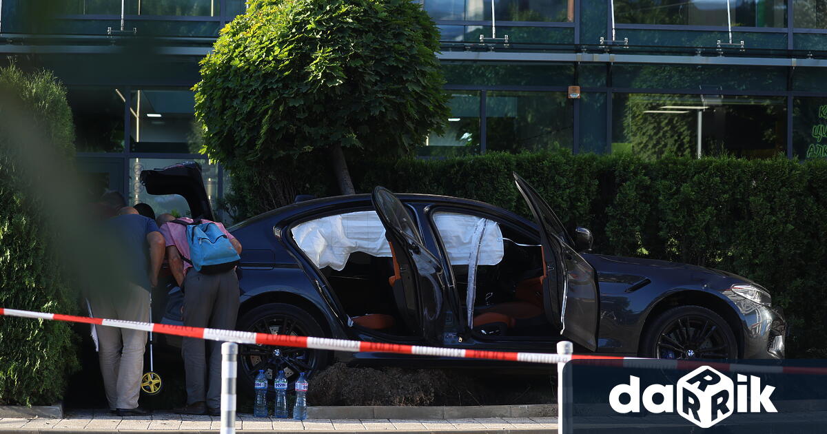 Шофьорът който самокатастрофира в столицата в четвъртък и рани пешеходец