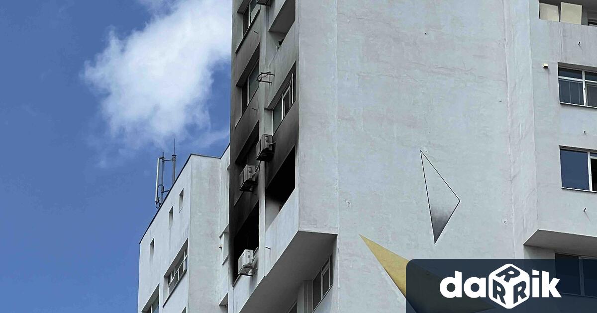 Три деца бяха спасени по чудо след като най напред баба