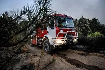 2 самолета от Швеция се включват в борбата с пожарите