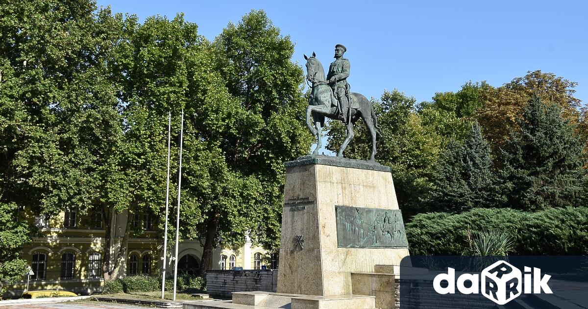 Състоянието на общо 13 военни паметника – по един в