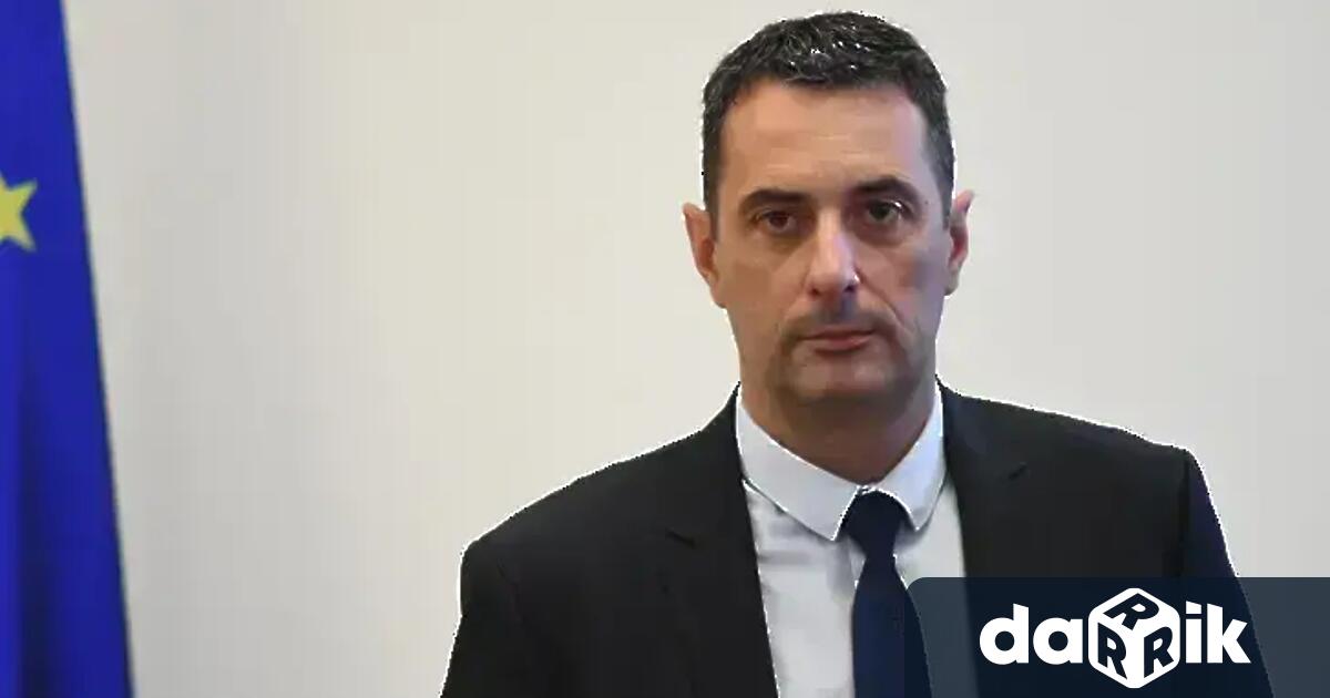 Служебният министър на транспорта и съобщенията Георги Гвоздейков поиска оставките
