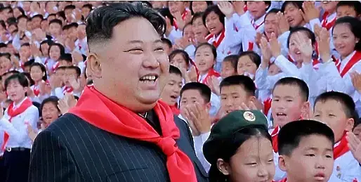 Северна Корея обеща „пълно унищожение“ на врага по случай годишнината от Корейската война
