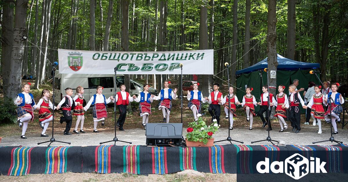 Традиционният Общотвърдишки събор Хайдушка поляна се проведе и тази година