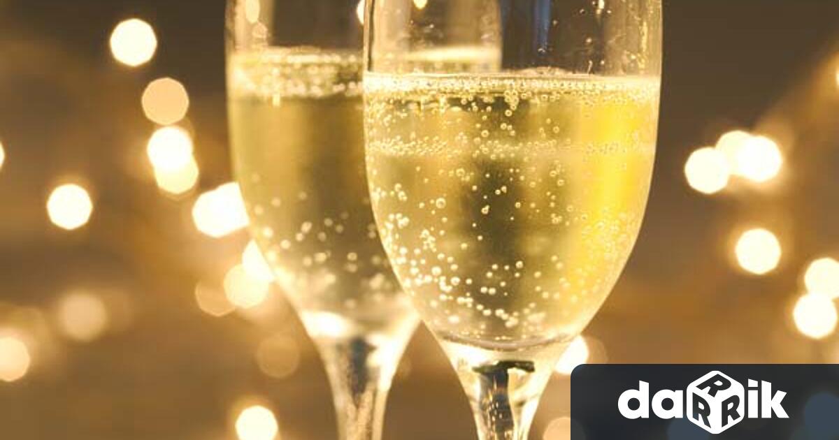 На днешния ден 4 ти август преди 329години бенедиктинският монахПиер Периньонсъздава