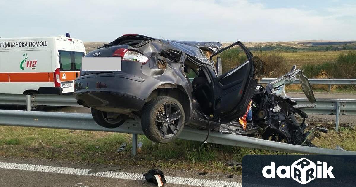 Тримата ранени от тежката катастрофа на АМ Тракия край Карнобат