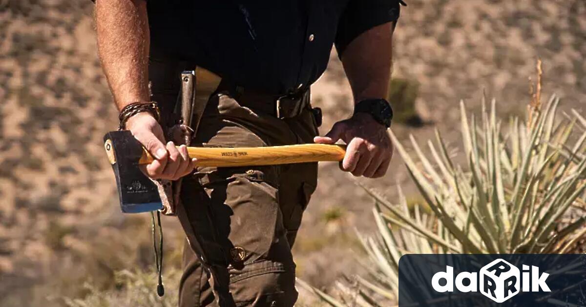 Мъж потроши с брадва паркирани коли във варненския квартал Владиславово