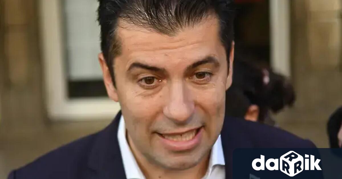 Съпредседателят на Продължаваме промяната ПП Кирил Петков потвърди за заверата