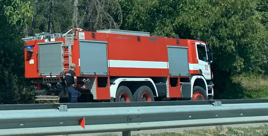 Пожарът край Плевен е овладян, няма материални щети