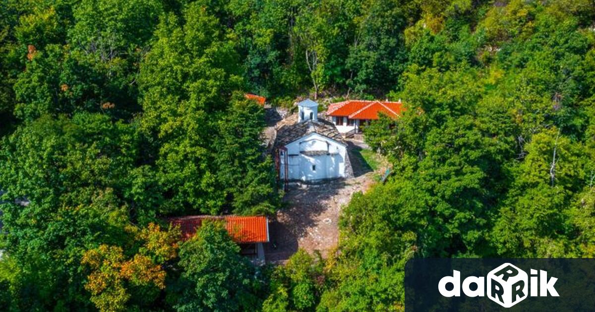 На 15 август четвъртък православната църква отбелязва един от най големите