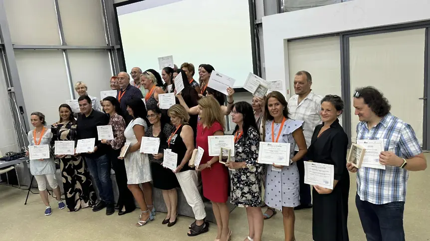 Читалище „Съгласие 1869“ - Плевен получи диплома за принос към разширяването на достъпа на младите хора до култура