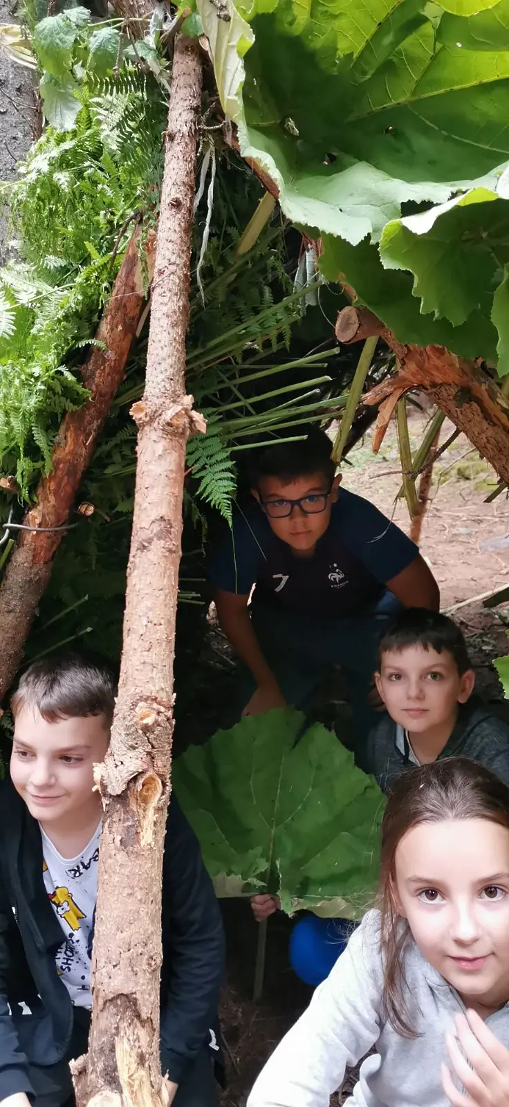 Деца се учиха да оцеляват в Родопите