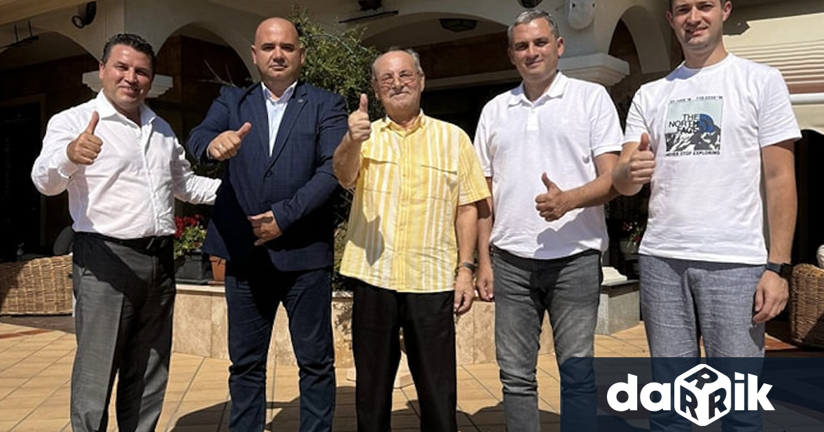 Почетният председател на ДПС Ахмед Доган се кандидатира за народен