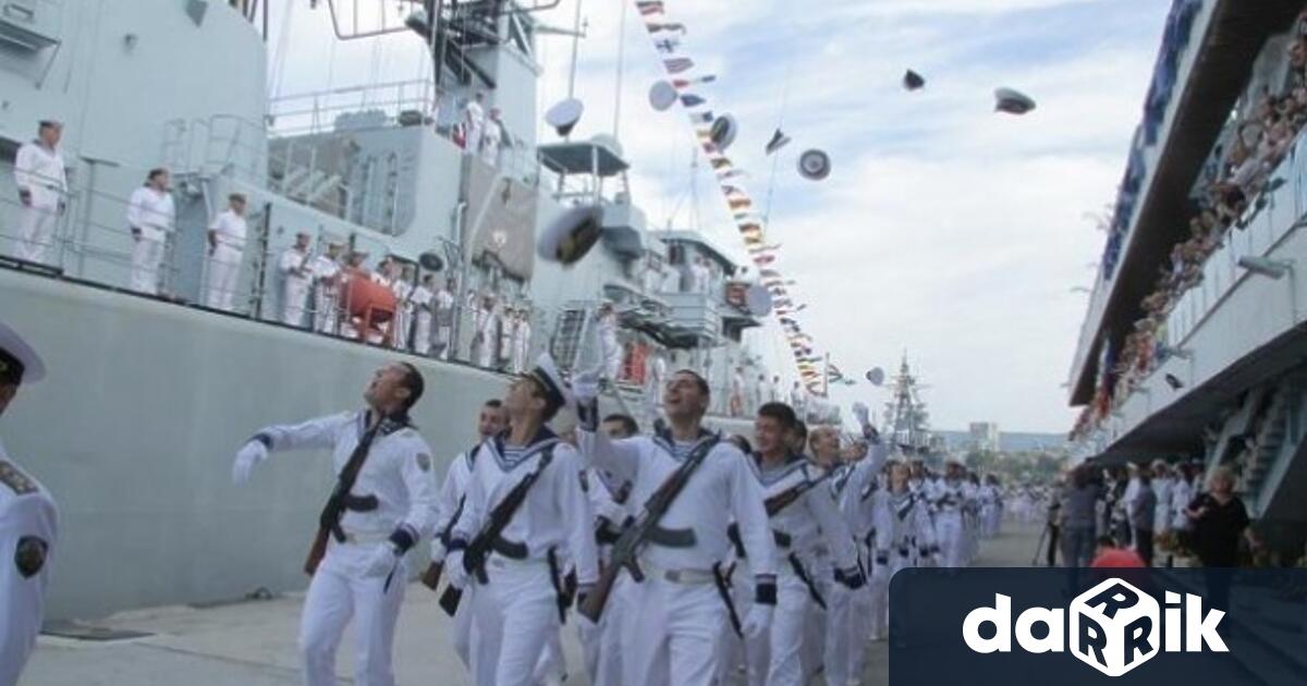 Днес се отбелязваДеня на военноморските сили Празнува се във втория