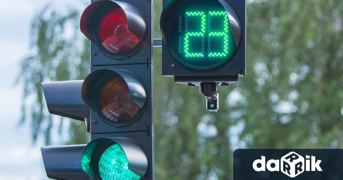 Светофарът на изхода на Варна в посока курортните комплекси ще