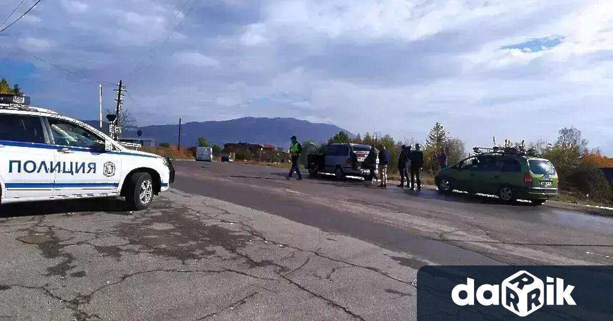 Кюстендилски полицаи са установили в кв Изток непълнолетно момиче с