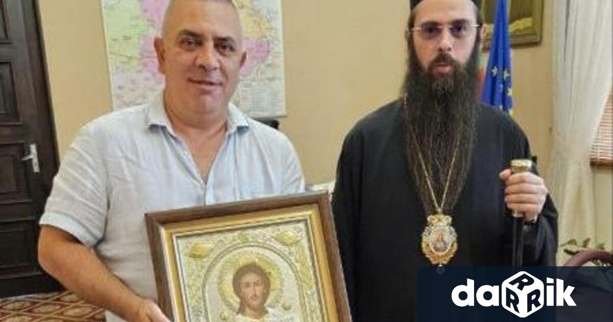 Негово Високопреосвещенство Сливенскимитрополит Арсений се срещна с кмета на Община