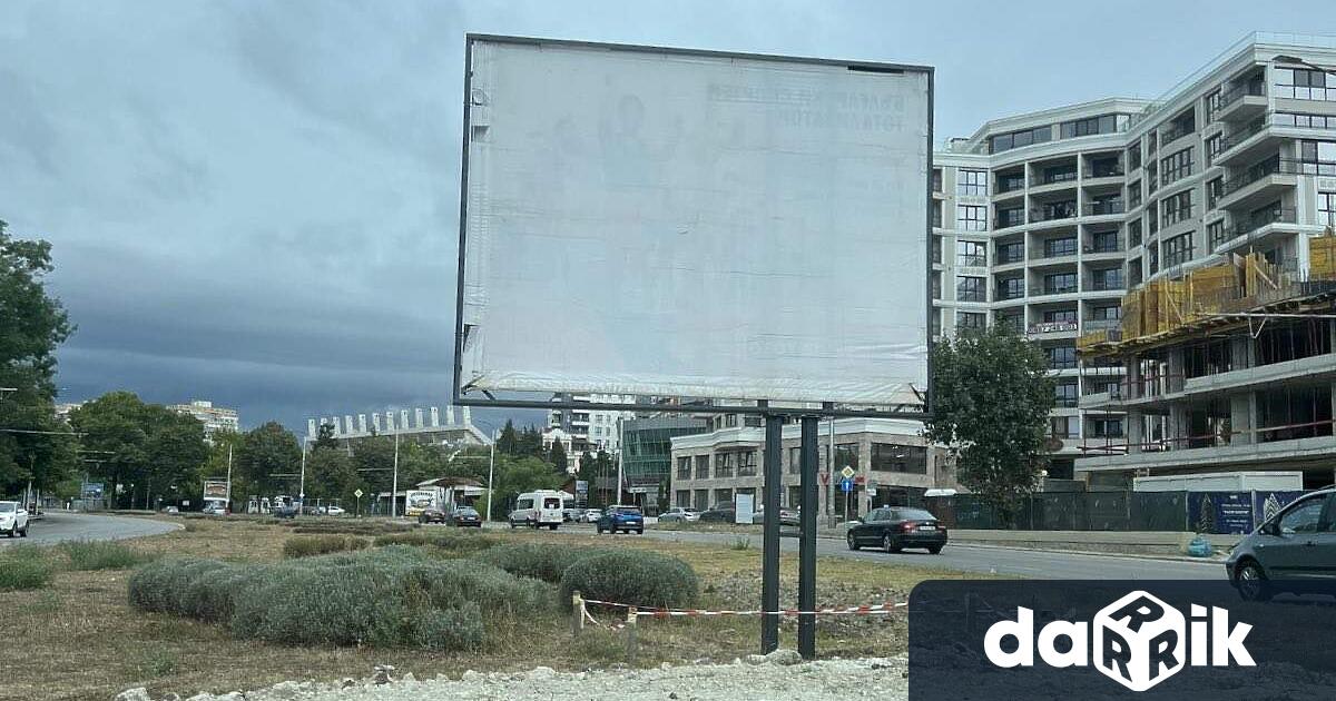 Община Варна не води регистър на билбордовете в града В