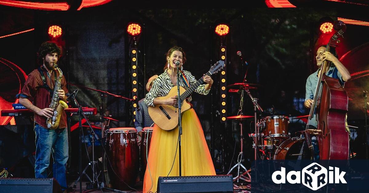 Кметът Калин Каменов поздрави организаторите фестивала и заяви че Община