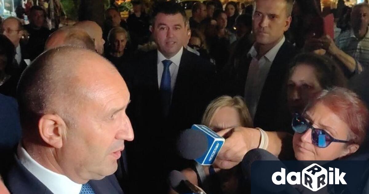 Силно се надявам процесите в българската политика да не изгонят