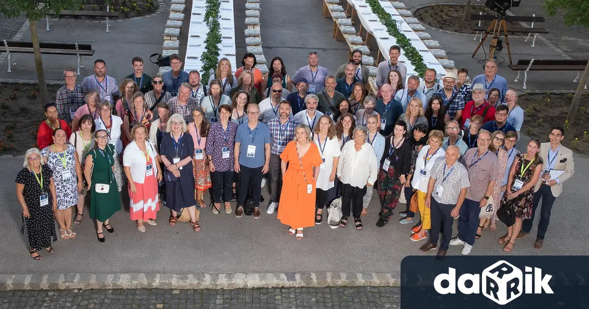 Четирима представители на музей Етър – проф д р Светла Димитрова