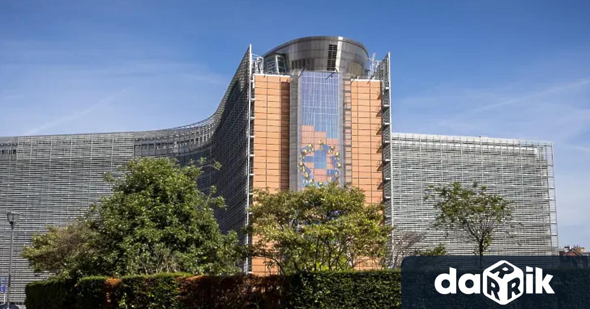 Известни са имената на двамата български кандидати за еврокомисар Това