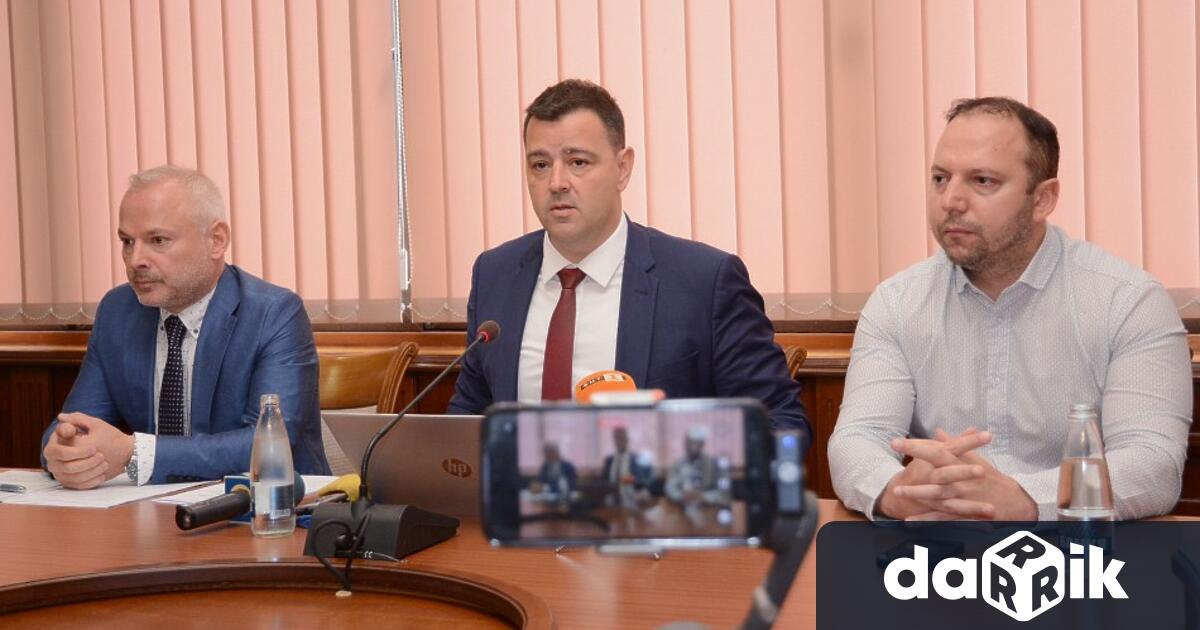 10 иновативни кошчета за битови отпадъци с вградена преса и