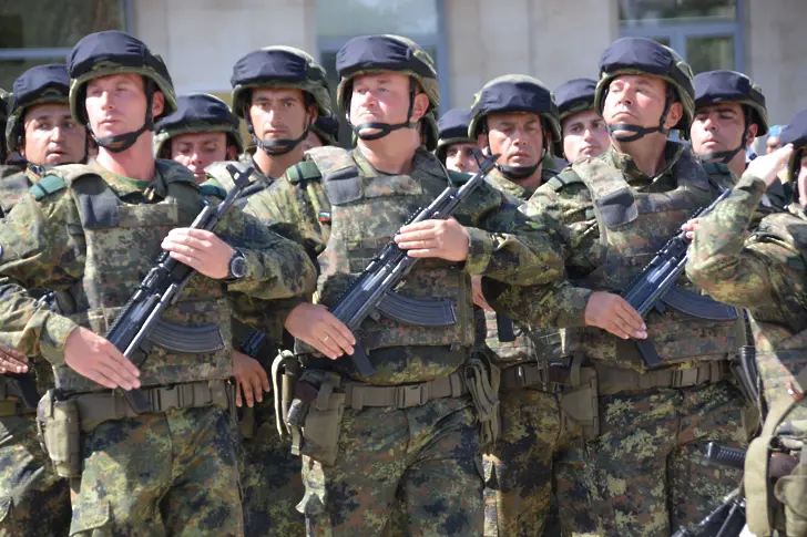  фотоси: Министерство на защитата 