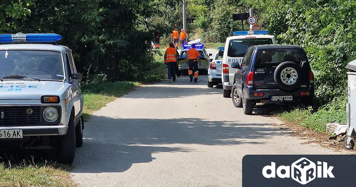 Днес преди обед евъзникнало тежко пътно транспортно произшествие на ЖП прелеза за