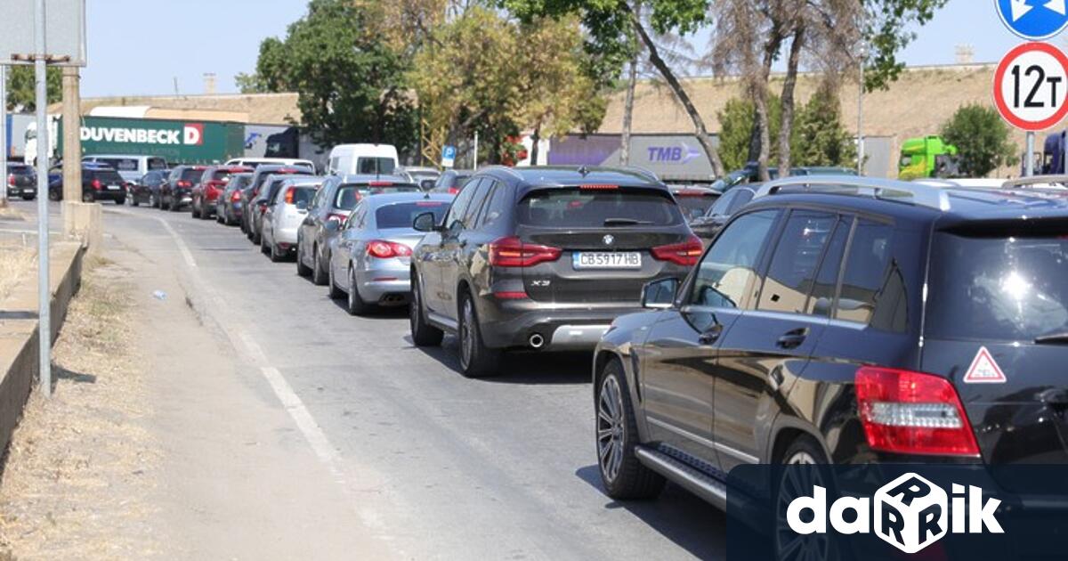 Постоянно 24 часово присъствие на полицейски служители е осигурено в района