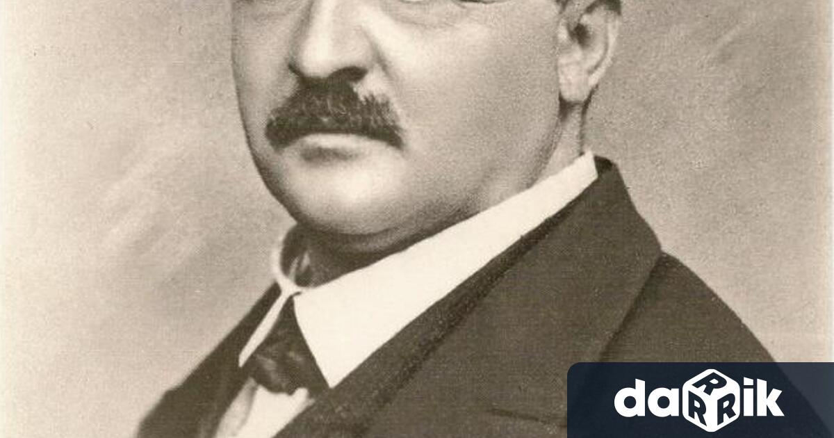 Антон Брукнереавстрийскикомпозитор предимно познат със своитесимфонии меси мотети той е бил същоорганист пианистимузикаленпедагог