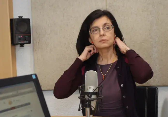  Меглена Кунева 