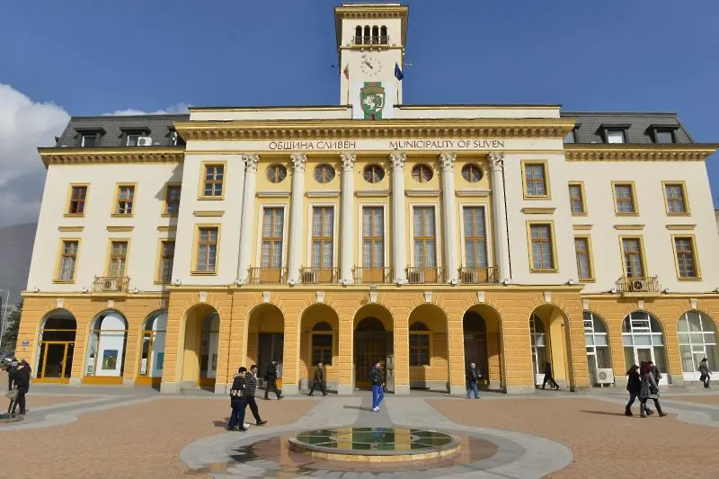 Приемат номинации за наградите „Д-р Иван Селимински”, „Добри Чинтулов” и „Милосърдие”