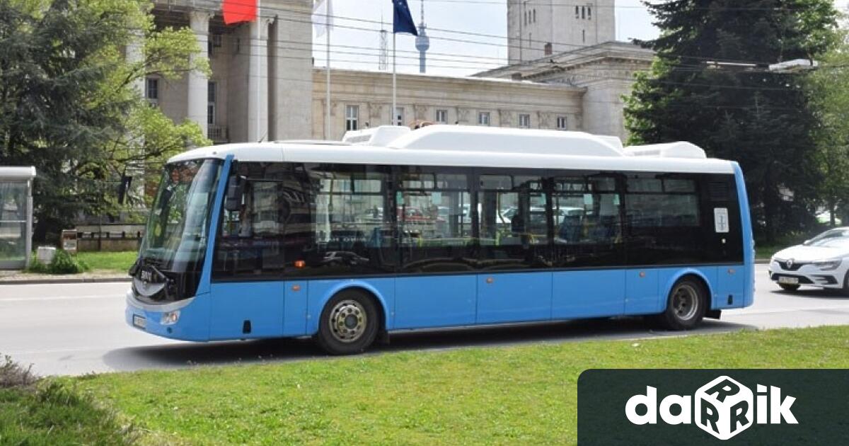 Осем автобусни и тролейбусни линии променят делничните си разписания заради