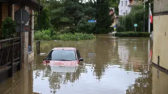 Наводненията в Централна и Източна Европа: Все още нищо не е свършило (ВИДЕО)