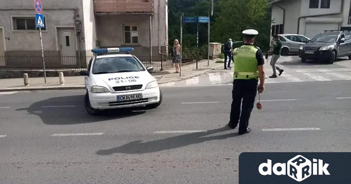 Традиционната полицейска акция Децата тръгват на училище Да ги пазим