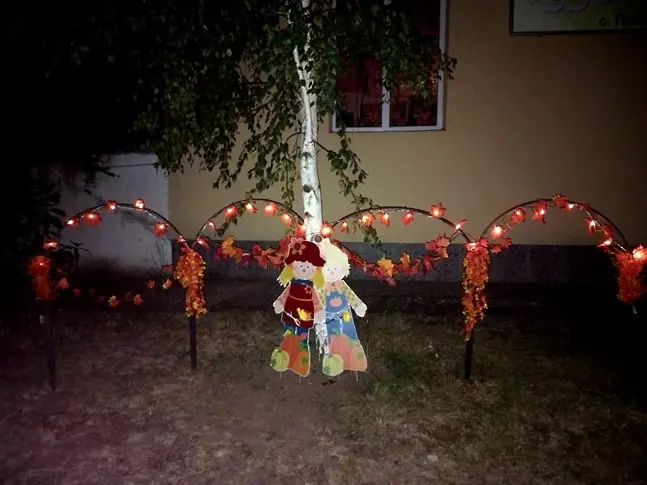 Читалище „Зора-1990“ село Победа  посреща астрономическата есен с пъстра аранжировка