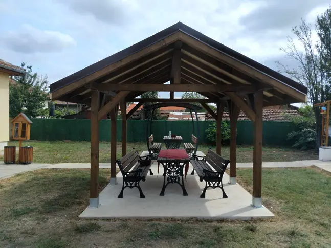 Читалищен парк „Зелена библиотека“ в село Победа е с нова придобивка