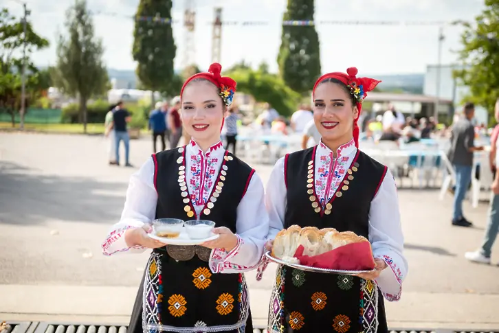 Втори традиционен дюлгерски събор на фирма „Комфорт“