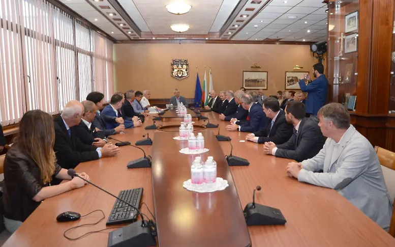 Кметът Коцев: Варна има нужда от стабилно правителство, за да развие морската индустрия