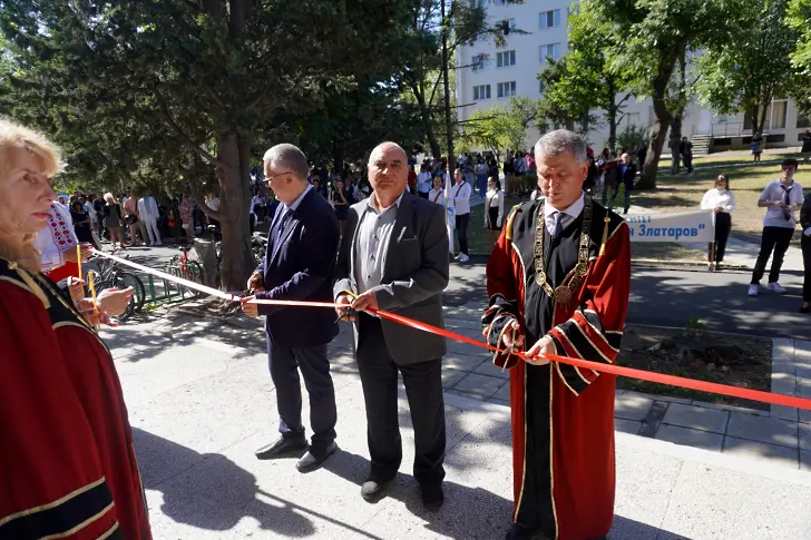 Бургаският държавен университет откри новата си академична година