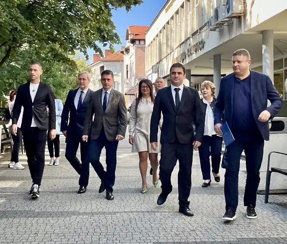 ГЕРБ - СДС регистрира листата си в област Кюстендил, водач отново е Христо Терзийски