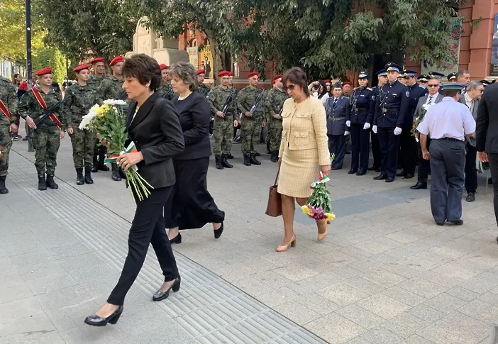 Плевен отбеляза тържествено Деня на независимостта/СНИМКИ/