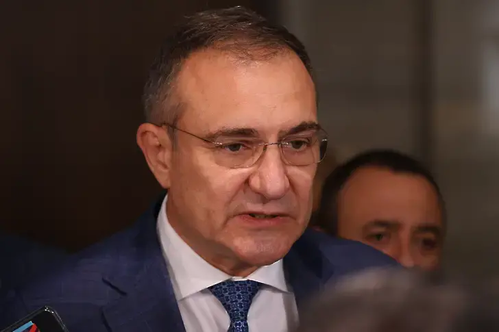  Борислав Гуцанов 