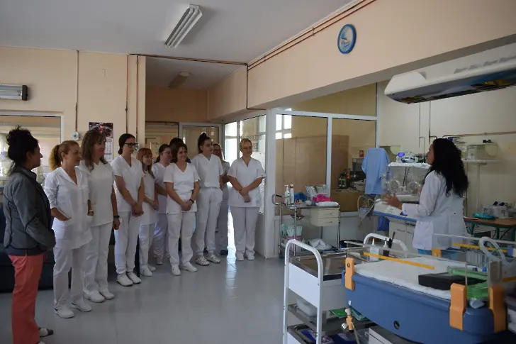  Бъдещи акушерки започнаха процедура в МБАЛ-Пазарджик 